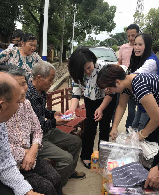 1526365732486474.png 身-4.png